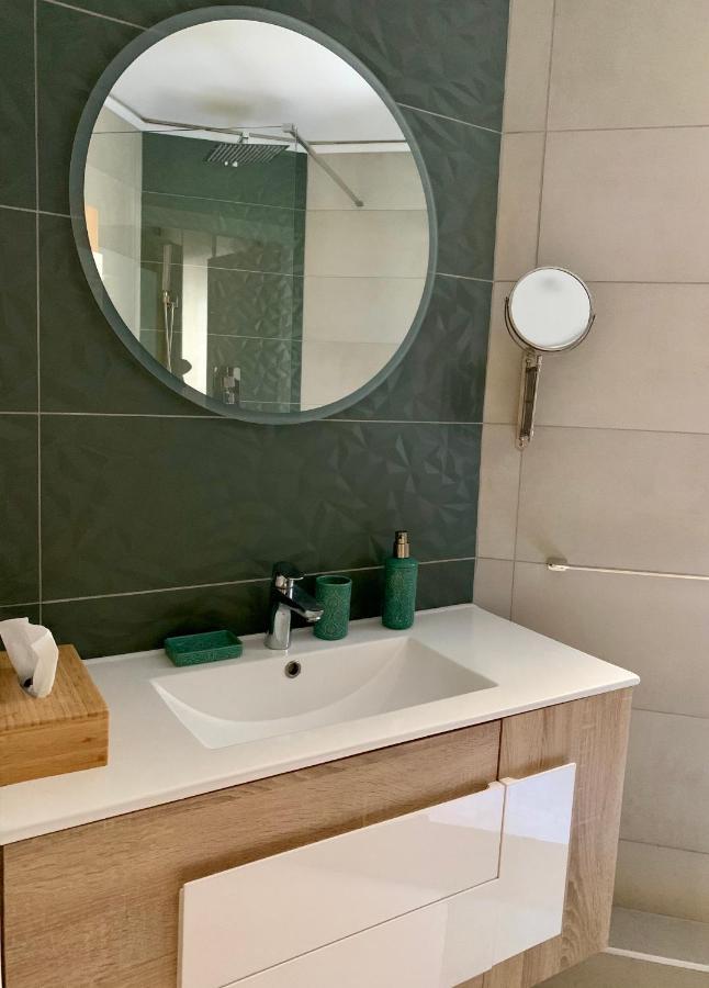 New / De Charme, Chic Et Calme Apartment Paris